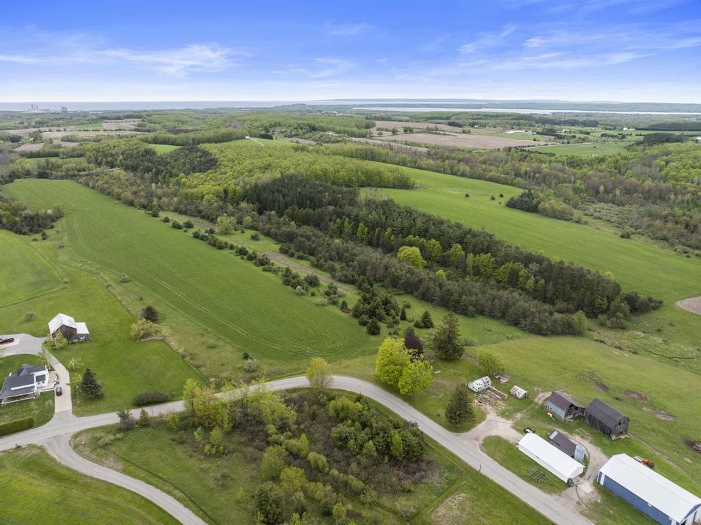 15210 Ferry Road Charlevoix MI 49720