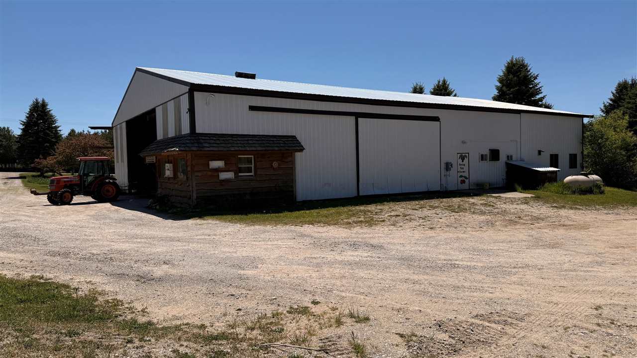 11486 Essex Ellsworth MI 49729