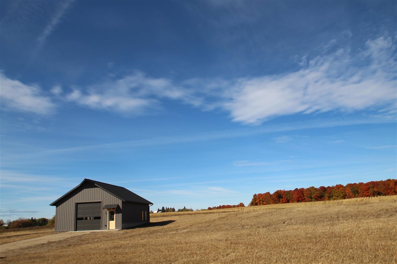 1960 Farmview Lane Petoskey MI 49770