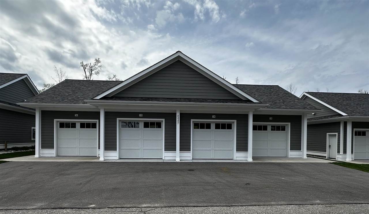 Bay Harbor MI, 6445 Quarry Ridge Drive #13