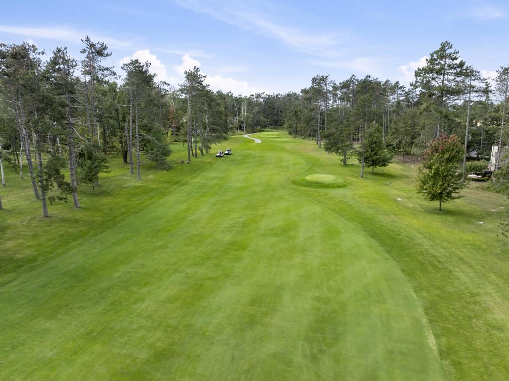 2256 Pinecrest Harbor Springs MI 49740