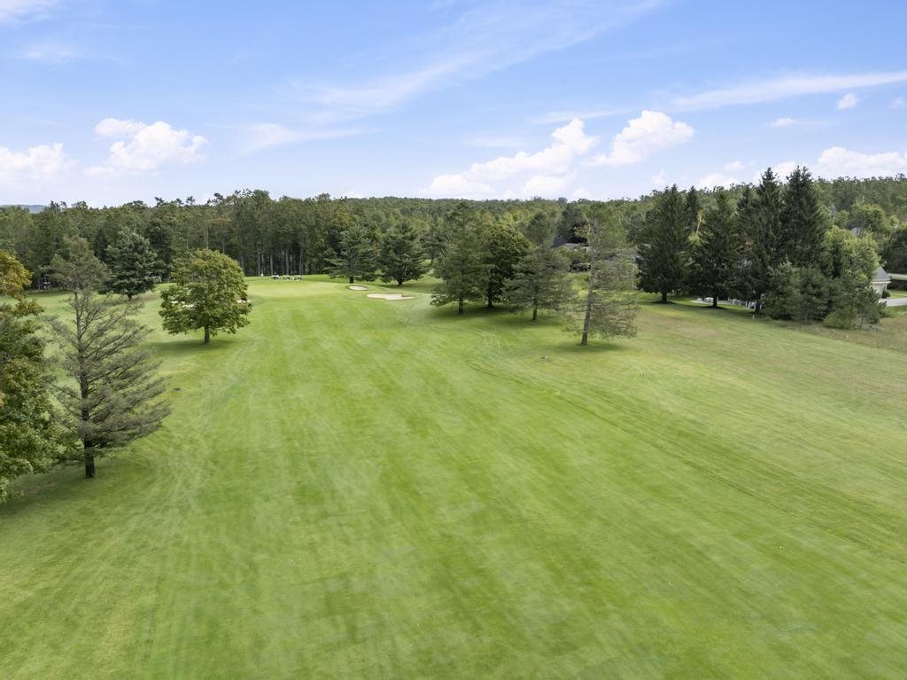 2256 Pinecrest Harbor Springs MI 49740