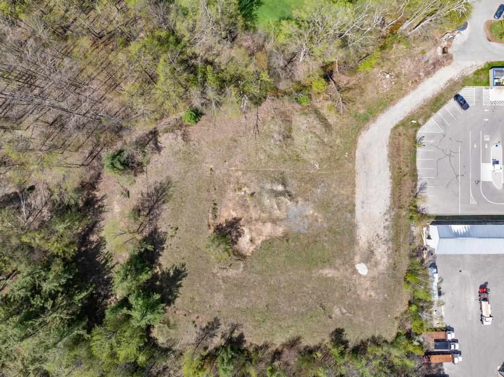 1256 Pirates Way Petoskey MI 49770