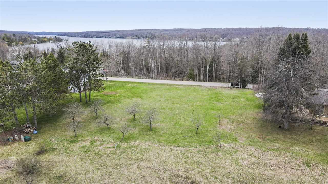 4714 Birch Lane Petoskey MI 49770