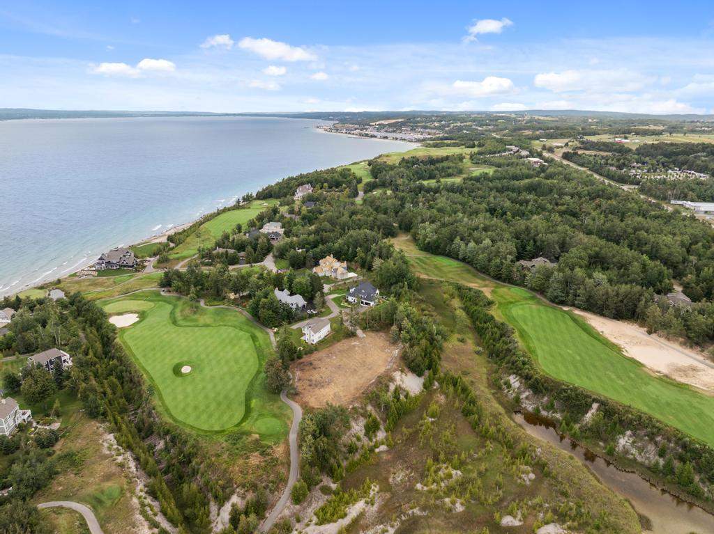 6193 Coastal Cliffs Court Bay Harbor MI 49770