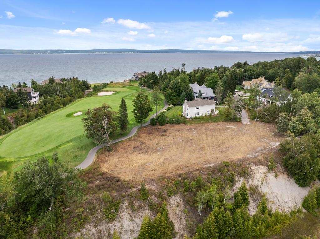 6193 Coastal Cliffs Court Bay Harbor MI 49770