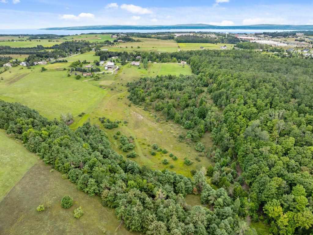 1951 Intertown Road Petoskey MI 49770