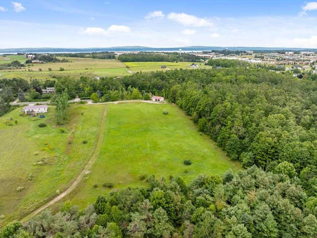 1951 Intertown Road Petoskey MI 49770