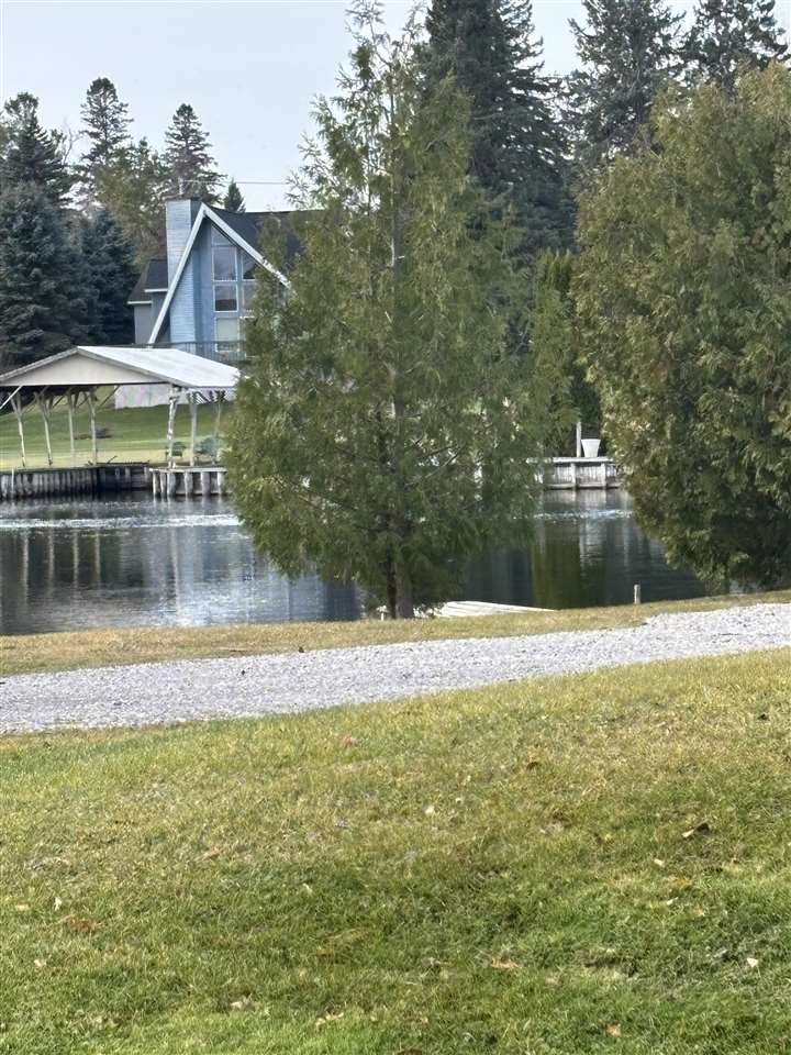 3141& 3145 Mingo Trail Indian River MI 49749