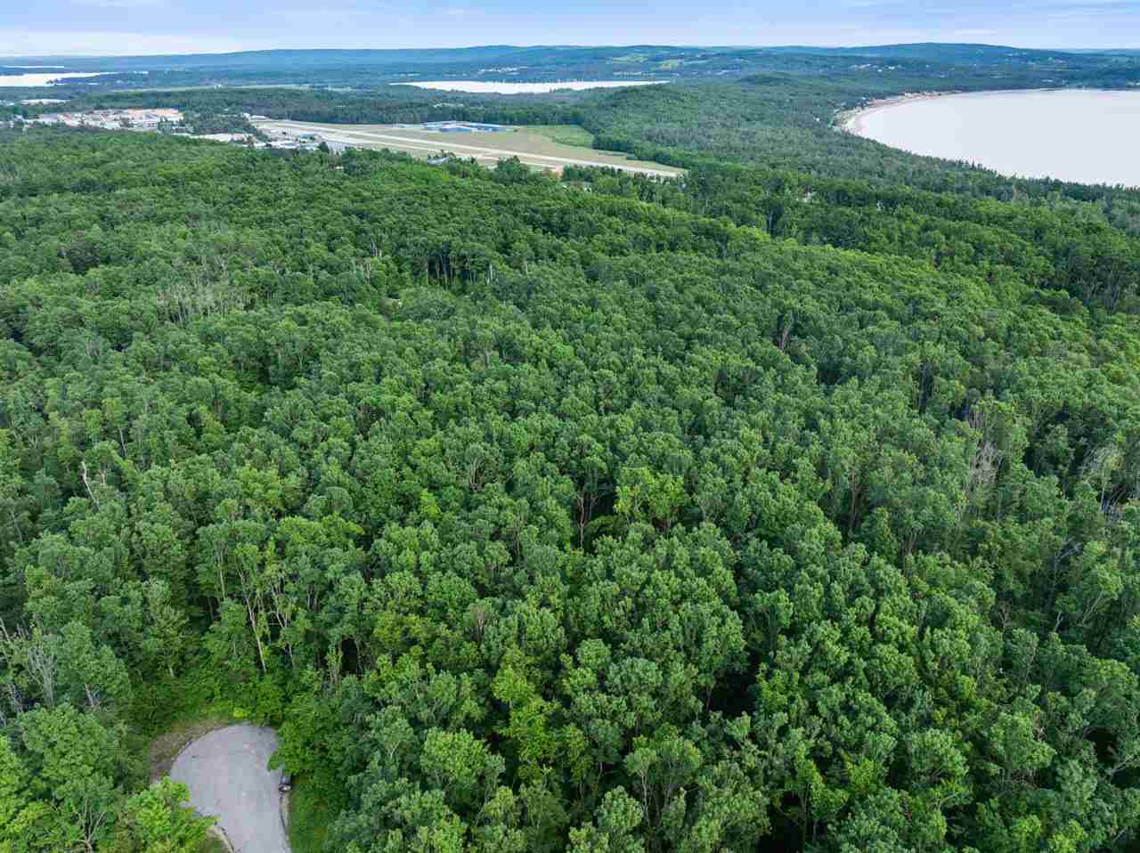 557 Arcadia Drive Harbor Springs MI 49740