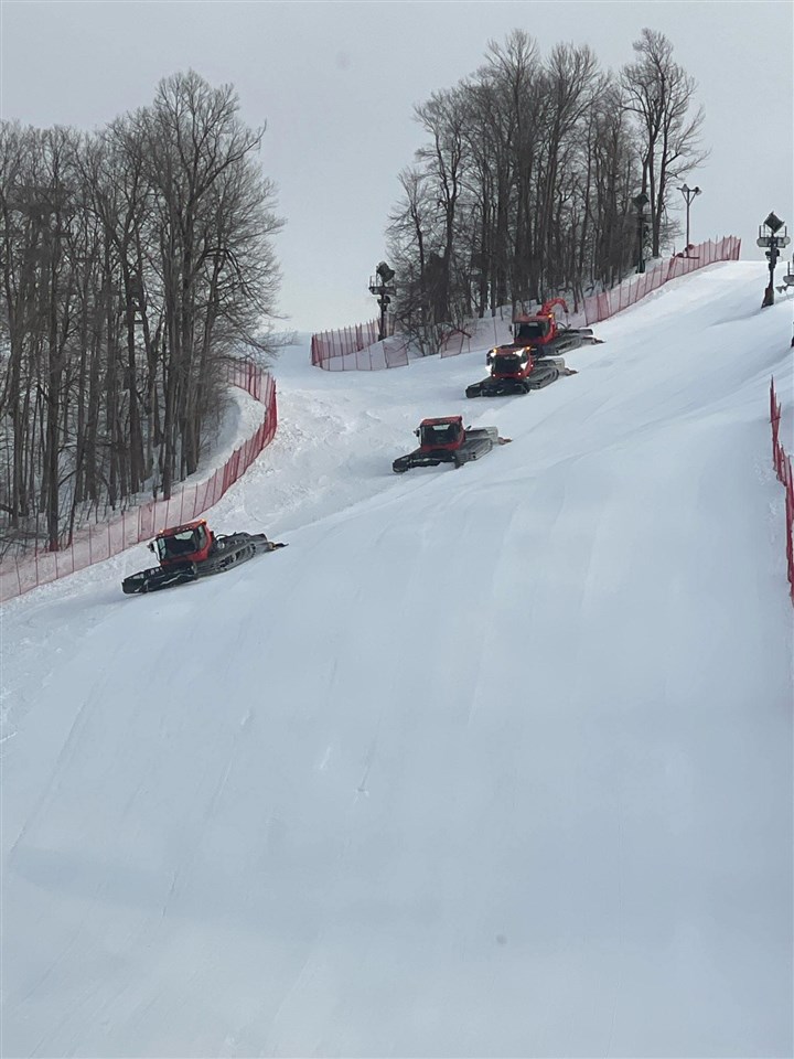 340 Pleasant Ridge Drive Harbor Springs MI 49740