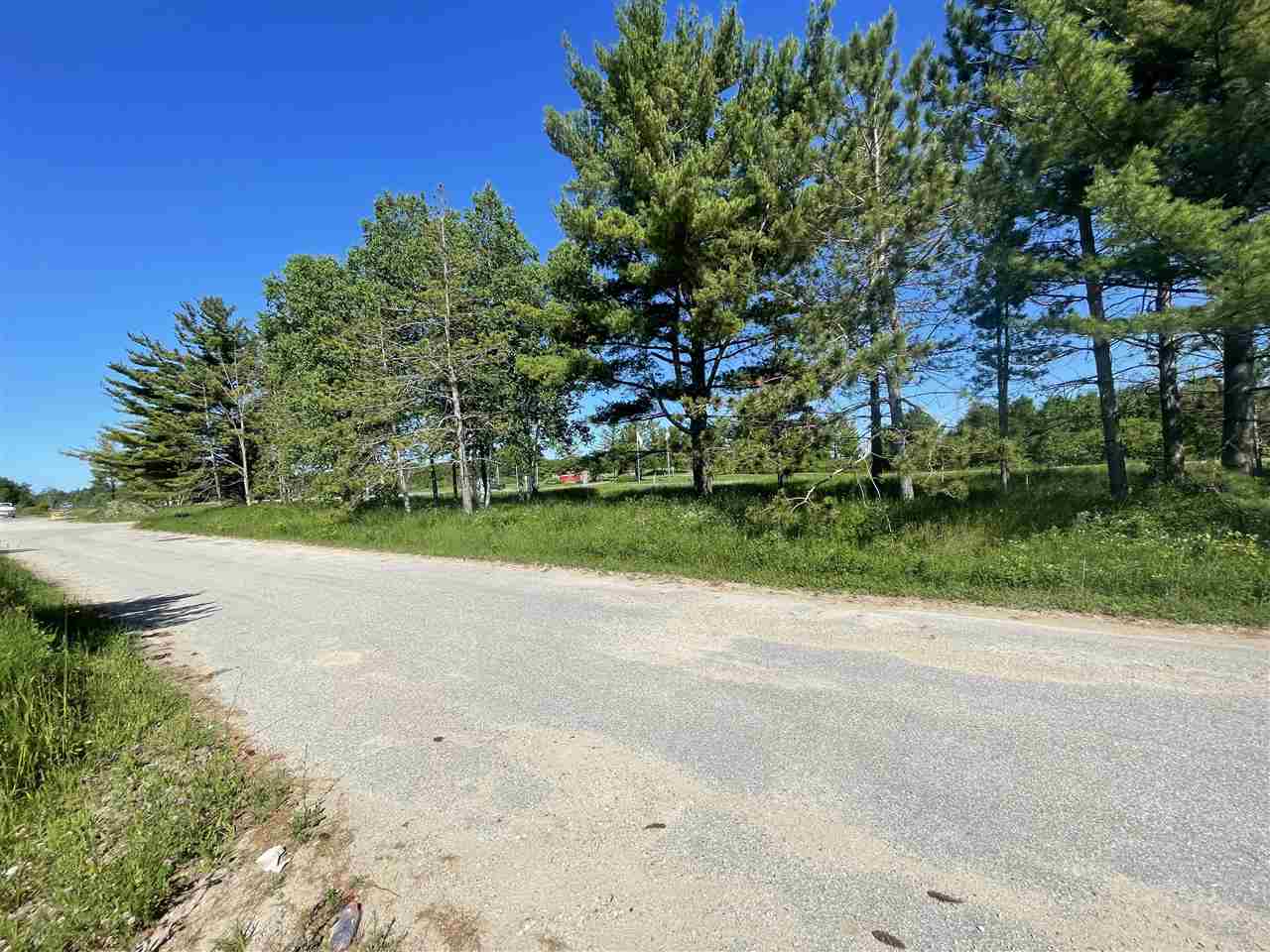 11758 - 2 Us 31 Highway Charlevoix MI 49720-000