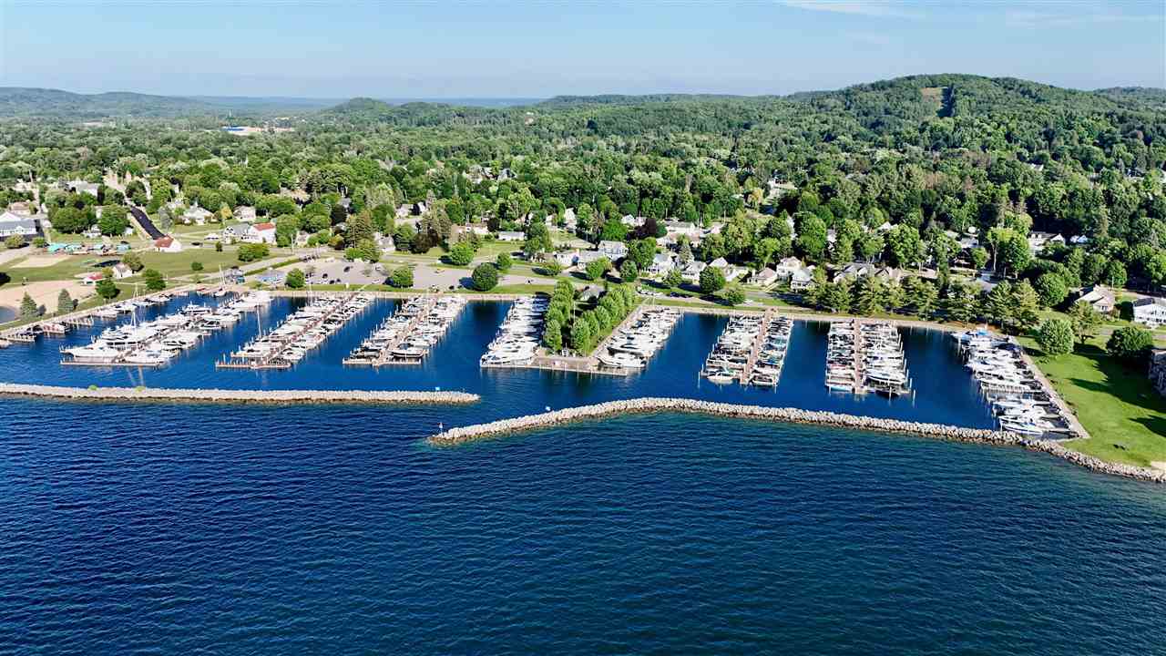 448 Front Street Boyne City MI 49712-9612