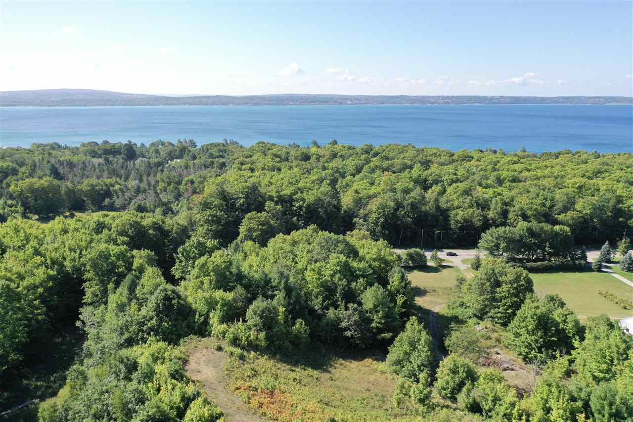 8100 Broken Ridge Harbor Springs MI 49740