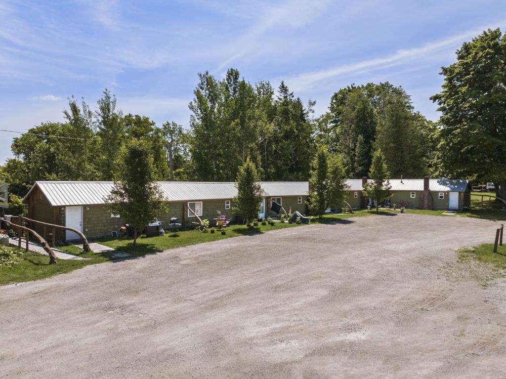 6822 Us 31 Highway Charlevoix MI 49720