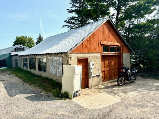 425 & 431 Madison Street Petoskey MI 49770