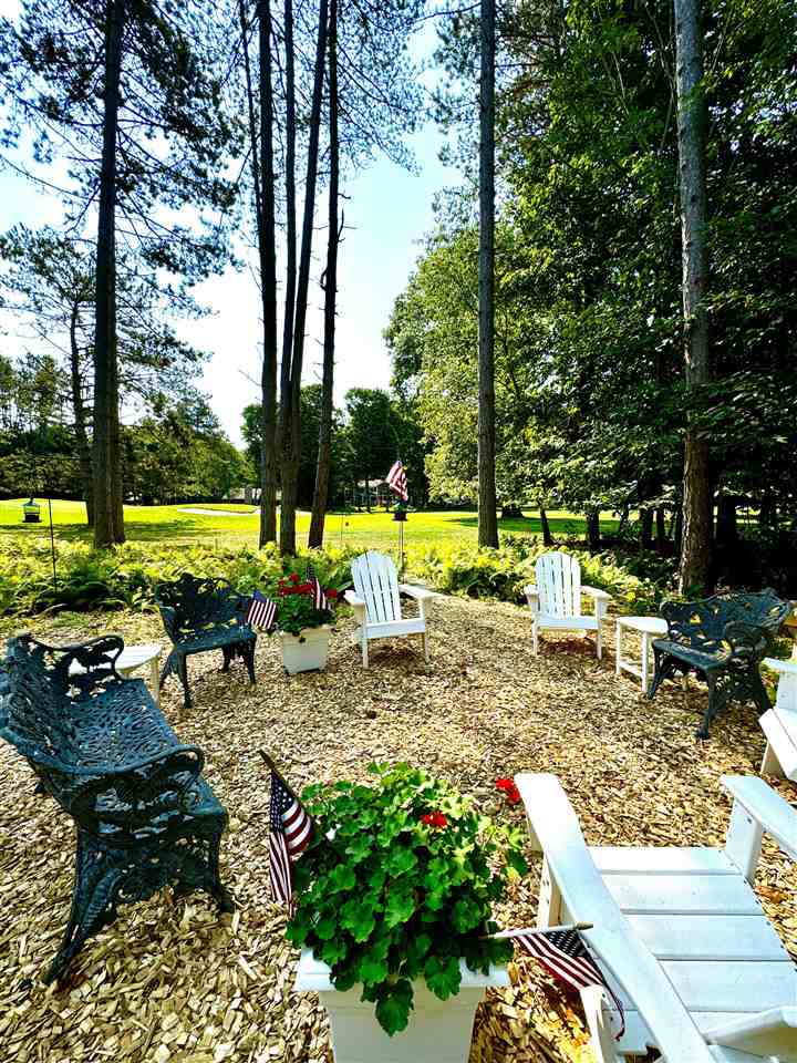 2226 Pinecrest Harbor Springs MI 49740