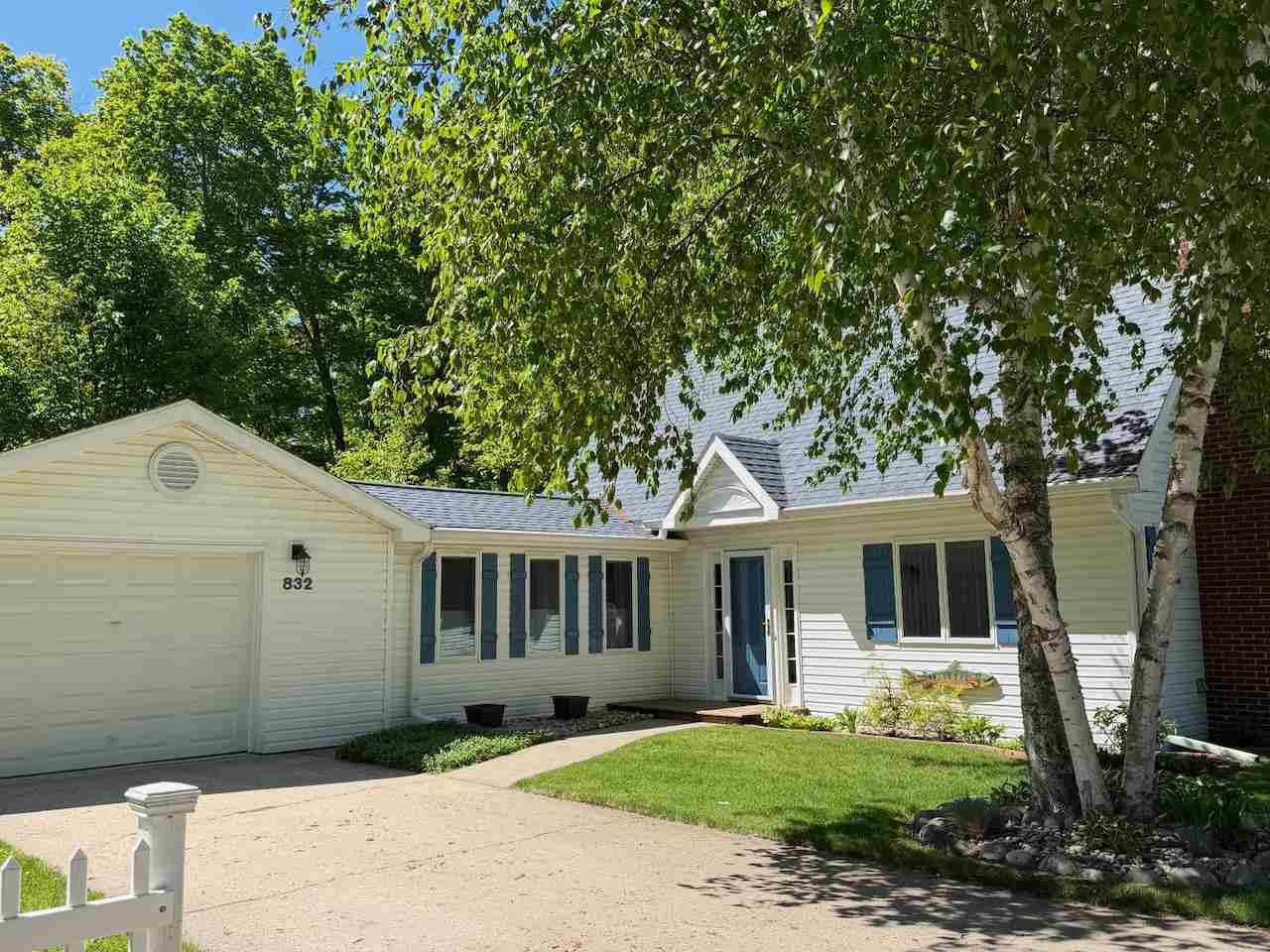 832 Deepwater Point Drive Bellaire MI 49615