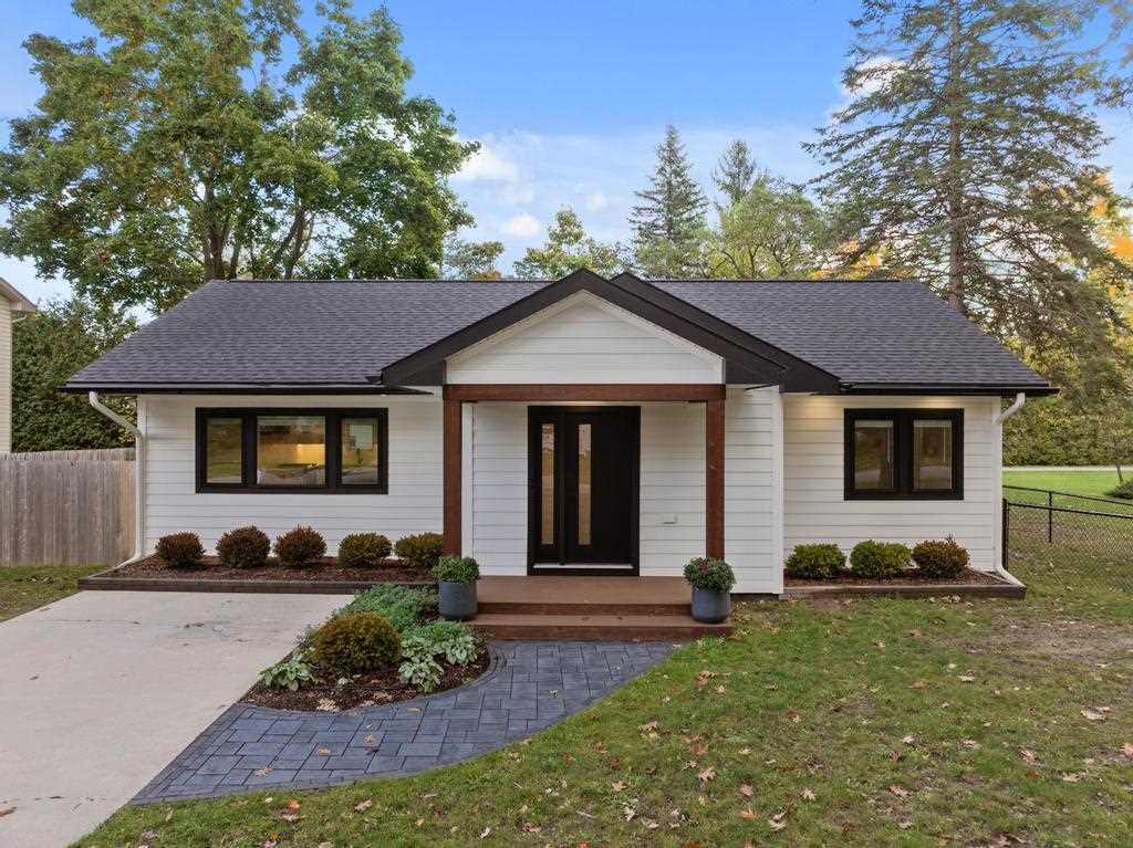 640 Harrison Street Harbor Springs MI 49740