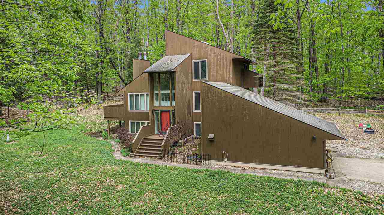 1509 Kingswood Harbor Springs MI 49740