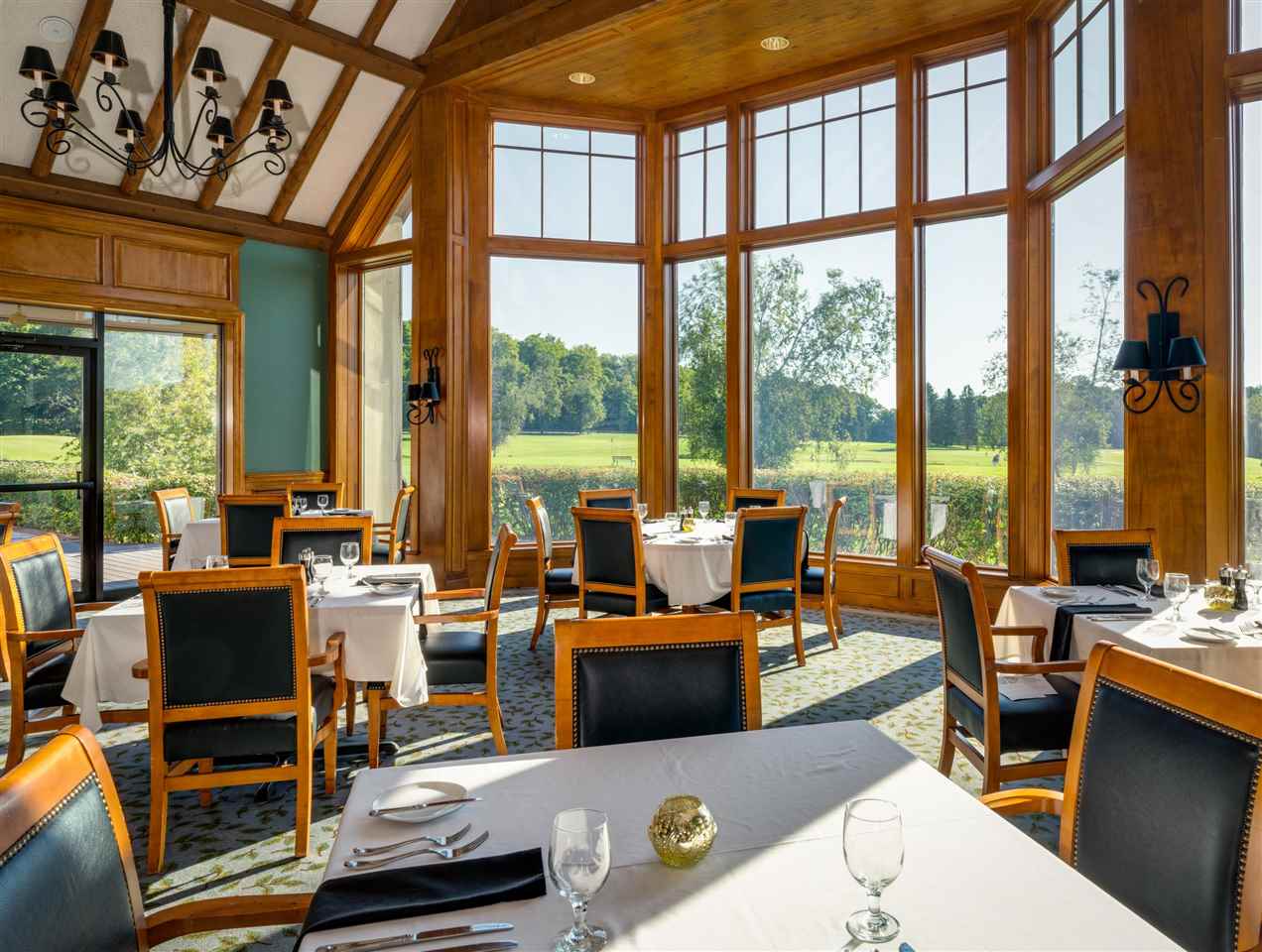 1509 Kingswood Harbor Springs MI 49740