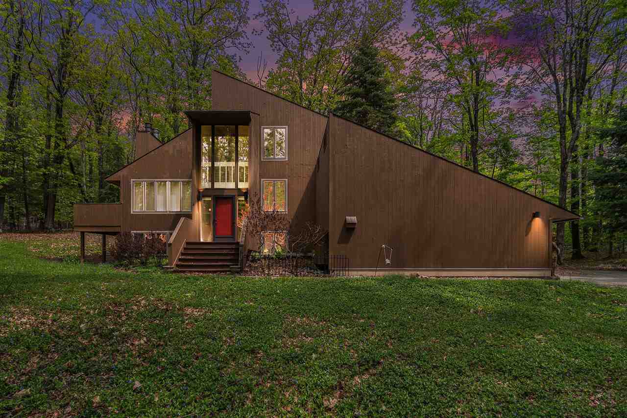 1509 Kingswood Harbor Springs MI 49740