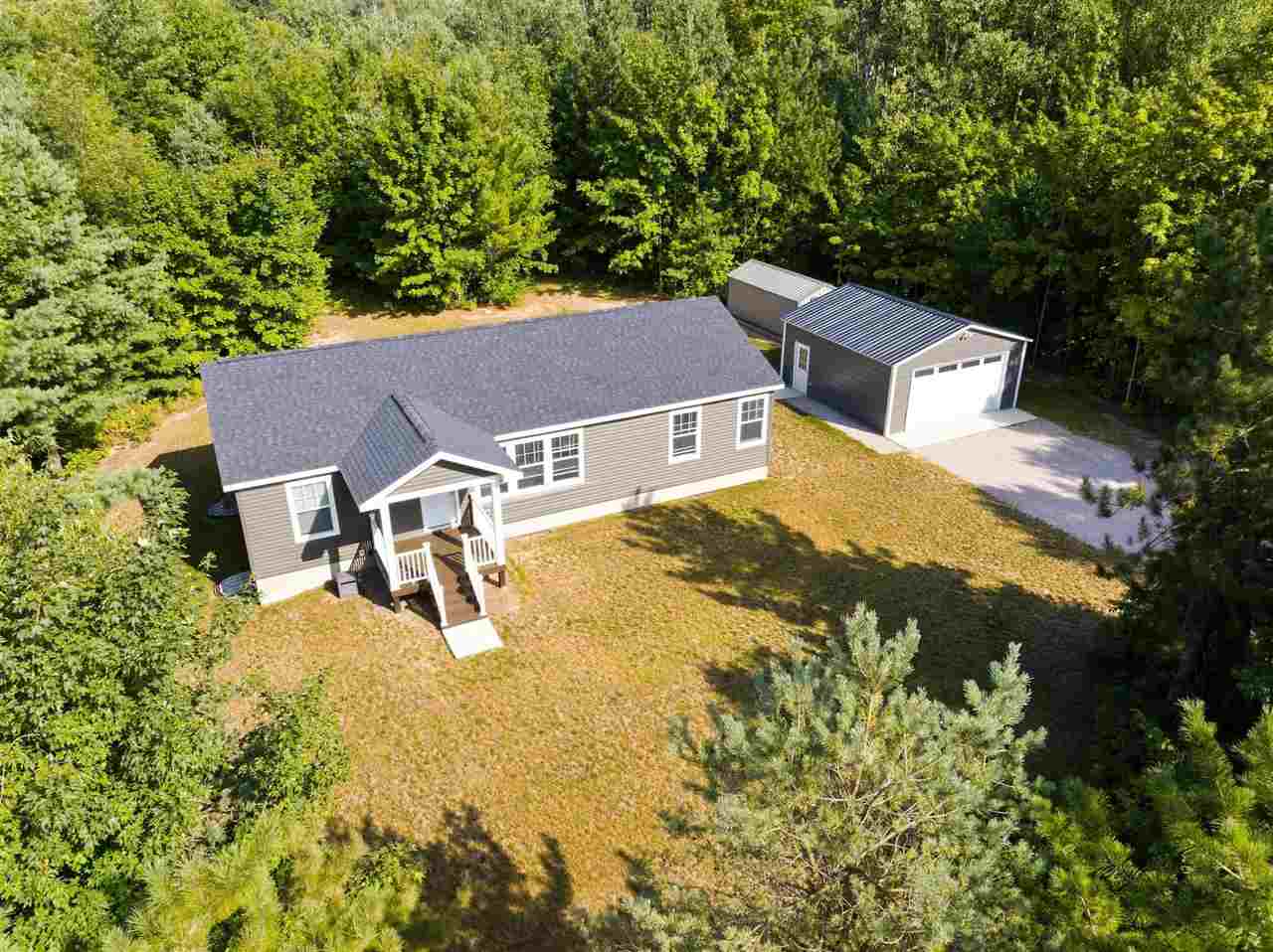 387 Silver Creek Road Petoskey MI 49770