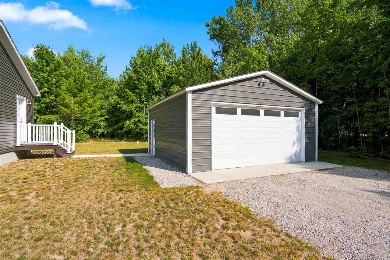 387 Silver Creek Road Petoskey MI 49770