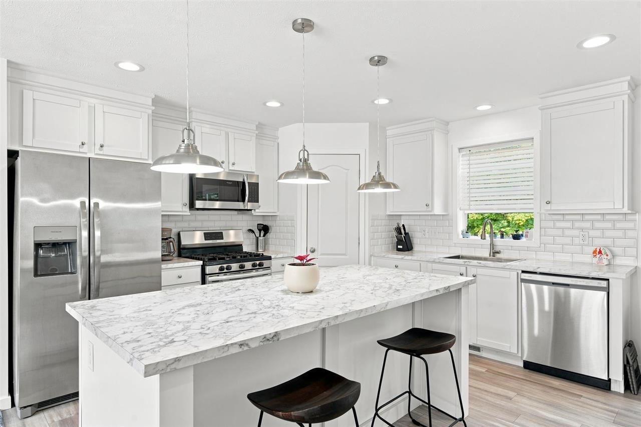 387 Silver Creek Road Petoskey MI 49770