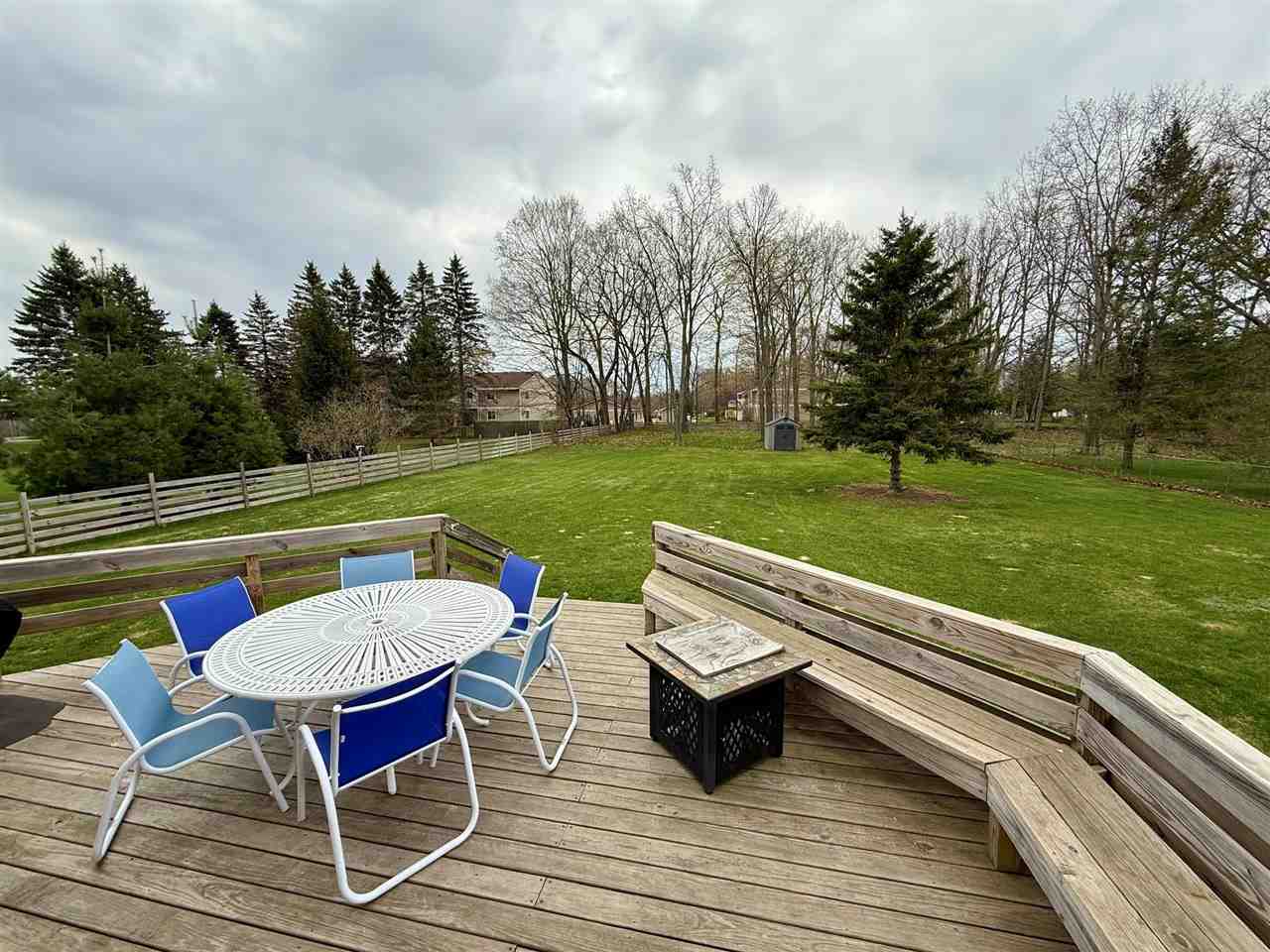 638 Division Charlevoix MI 49720