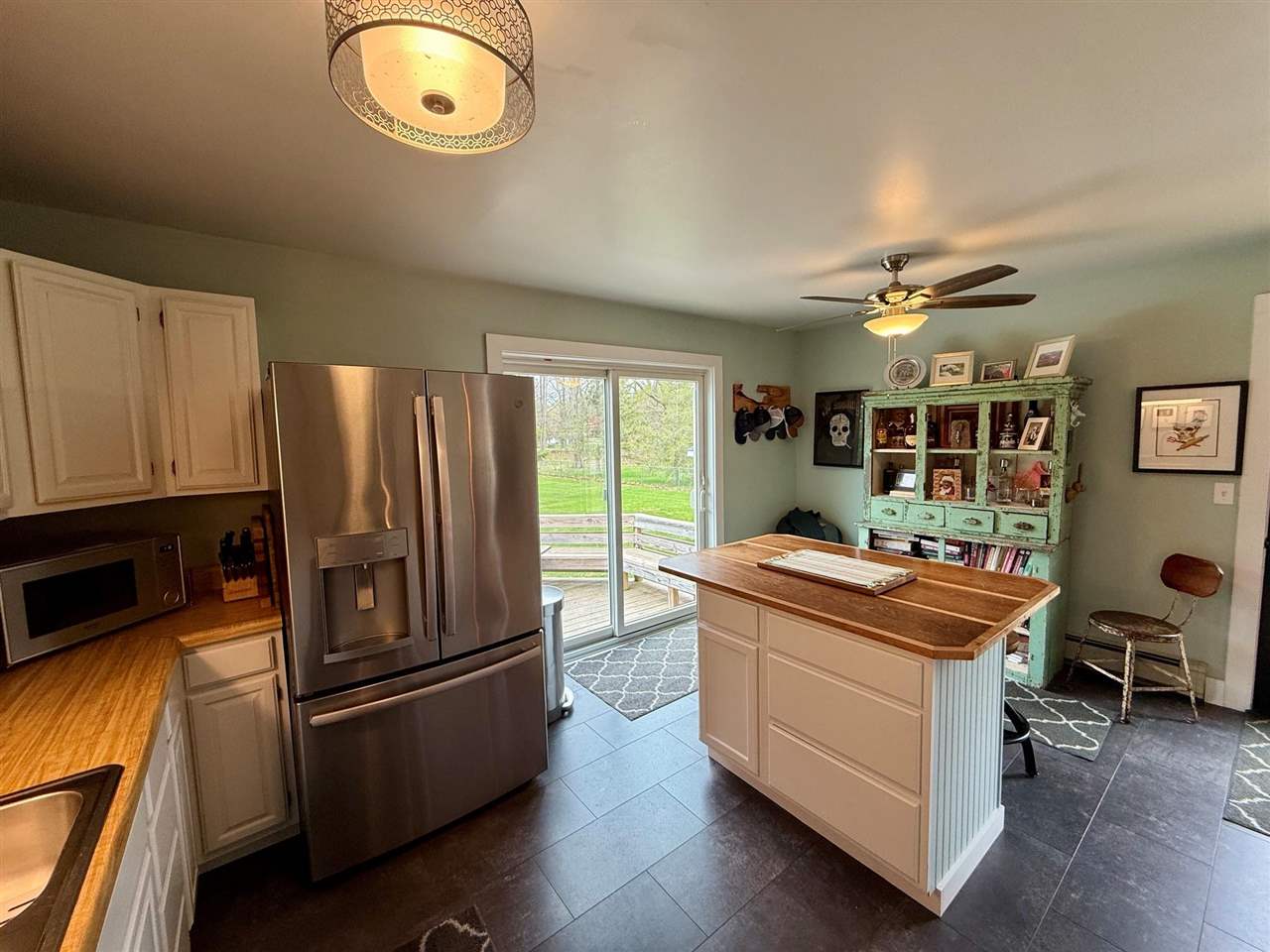 638 Division Charlevoix MI 49720