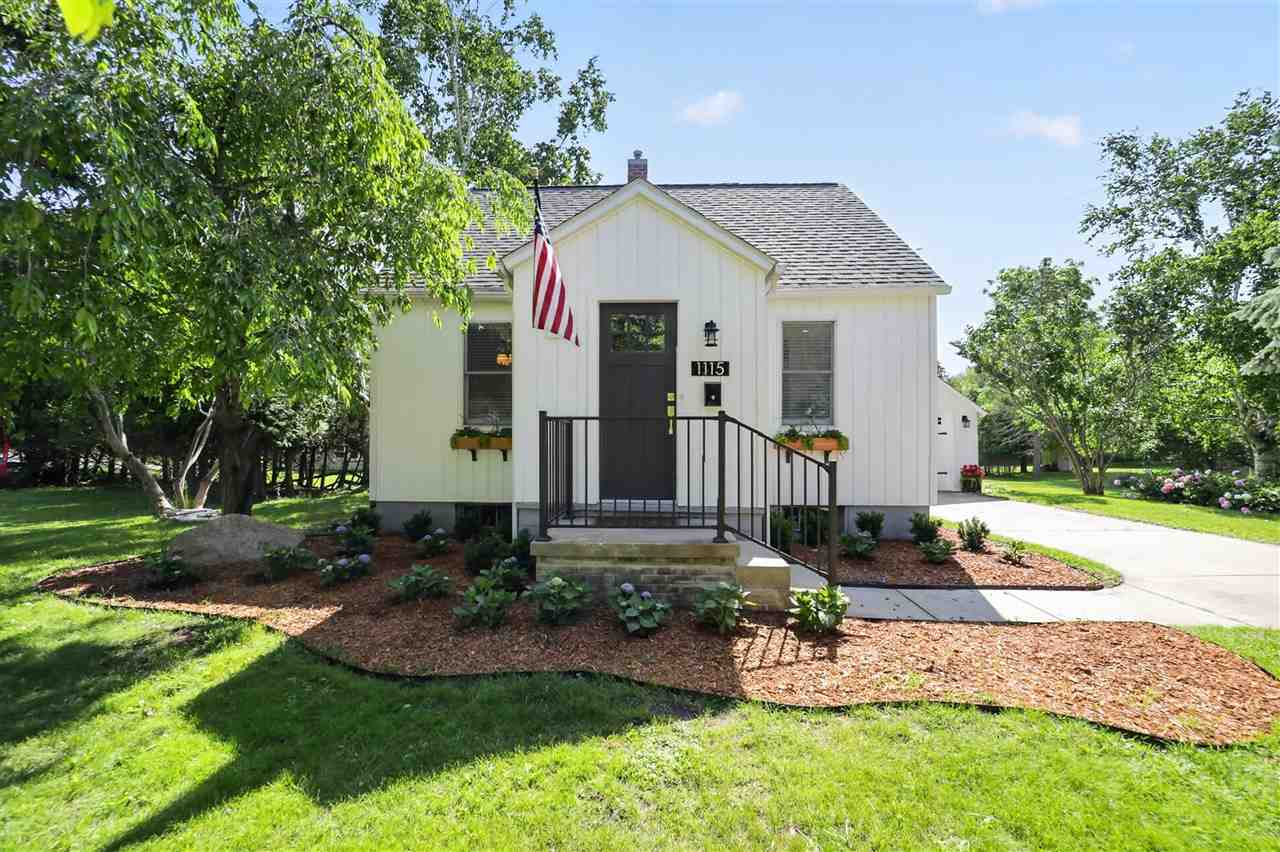 1115 Waukazoo Avenue Petoskey MI 49770