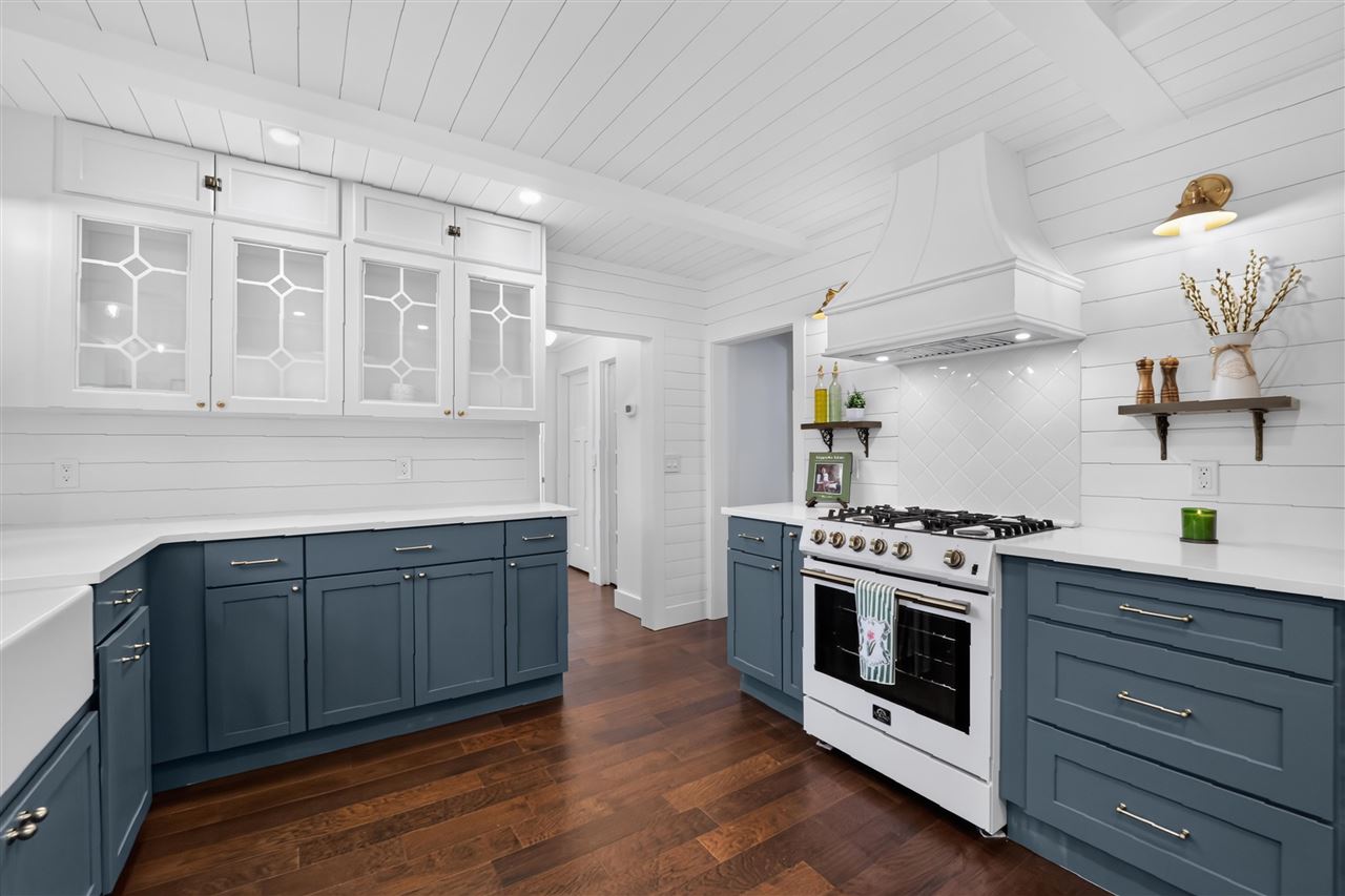 1115 Waukazoo Avenue Petoskey MI 49770