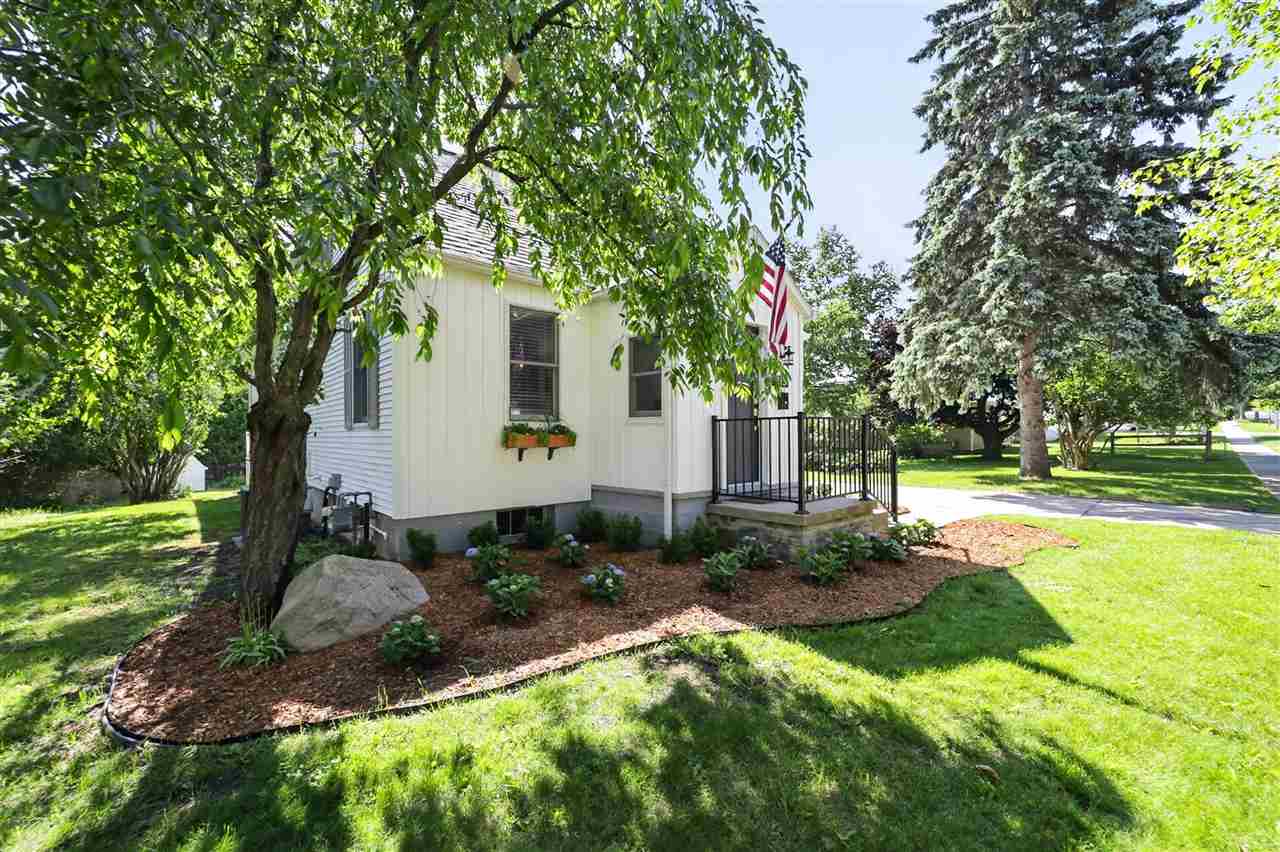 1115 Waukazoo Avenue Petoskey MI 49770