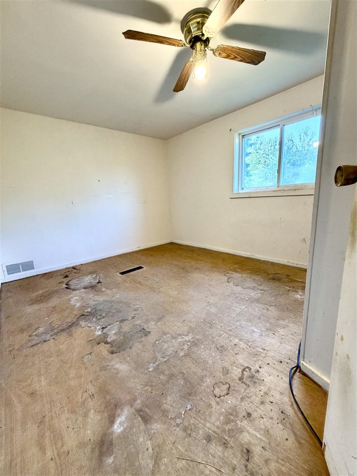 4563 Loeb Road Charlevoix MI 49720
