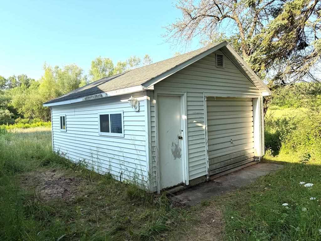 4563 Loeb Road Charlevoix MI 49720