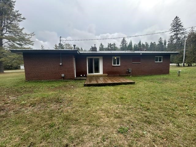 2562 Pinewood Circle Cheboygan MI 49721