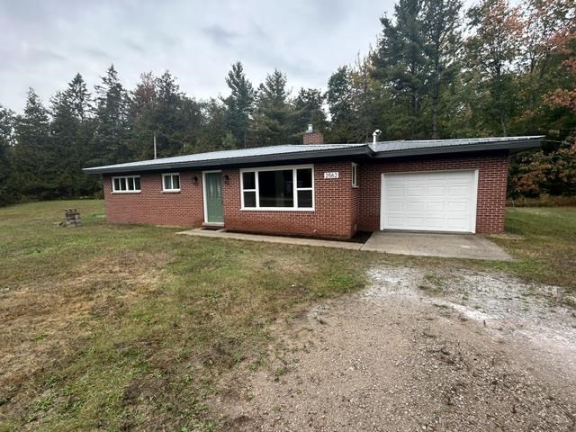 2562 Pinewood Circle Cheboygan MI 49721
