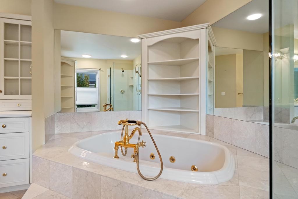 902 Bluffs Court Bay Harbor MI 49770