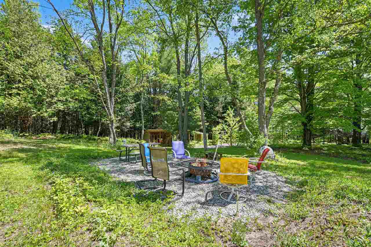 5218 Mitchell Road Central Lake MI 49622