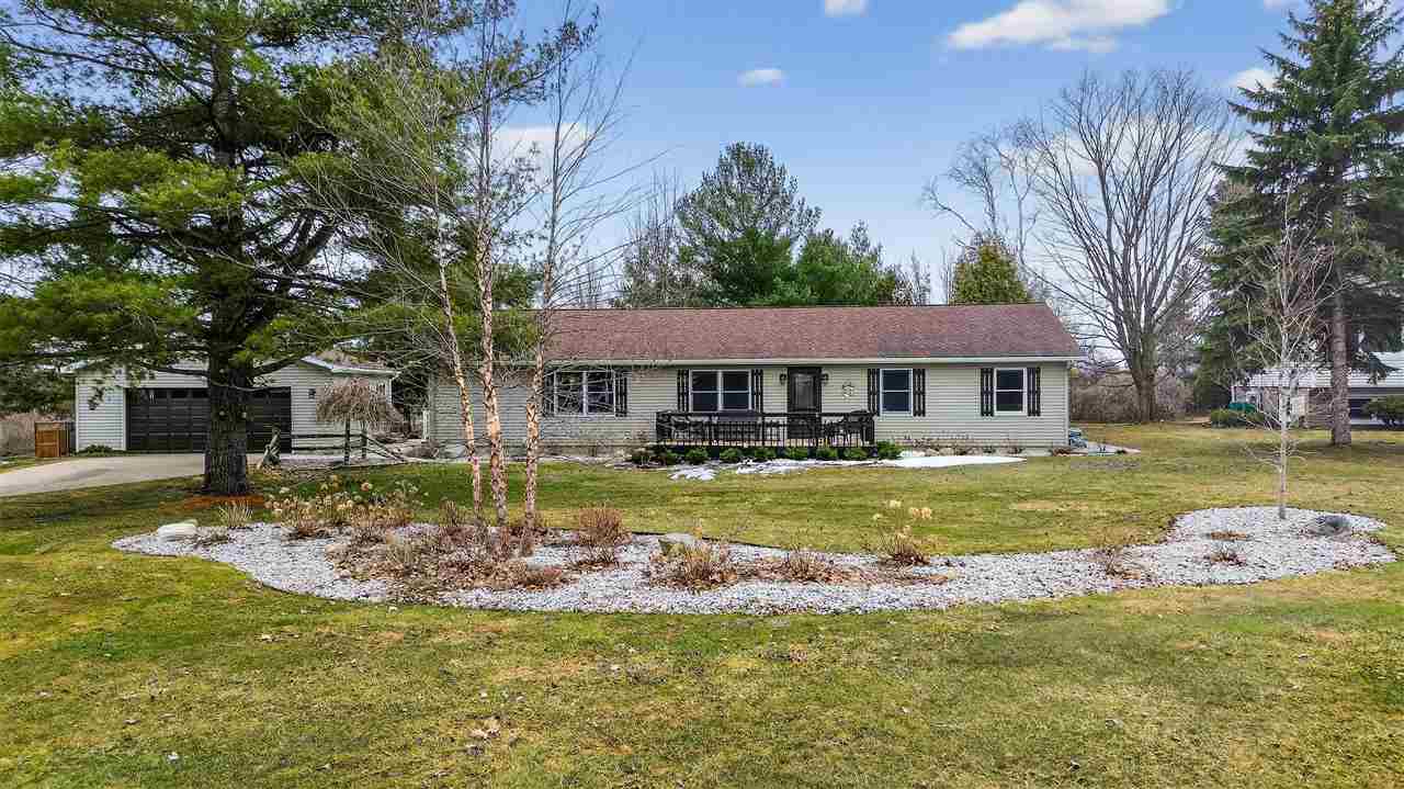 303 Lamoreaux Drive Elk Rapids MI 49629