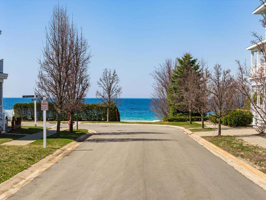 716 E Beach Street Bay Harbor MI 49770