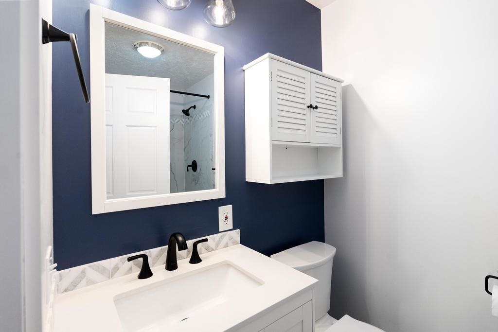270 Highlands Pike Harbor Springs MI 49770