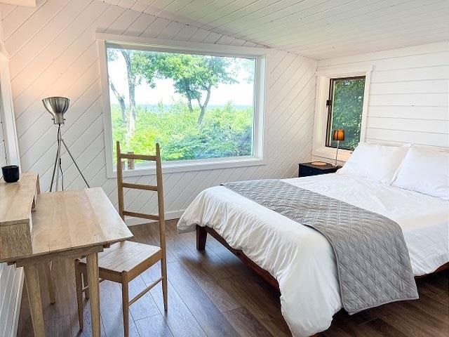 2601 N Lake Shore Drive Harbor Springs MI 49740