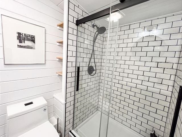 2601 N Lake Shore Drive Harbor Springs MI 49740