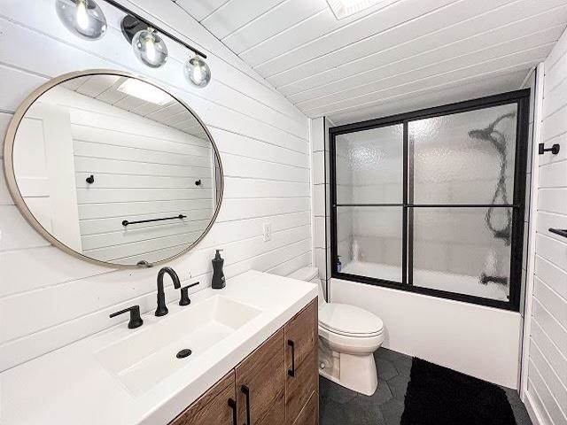 2601 N Lake Shore Drive Harbor Springs MI 49740