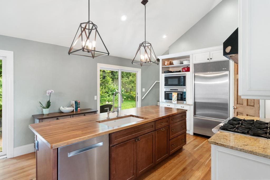 1411 Woodview Court Petoskey MI 49770
