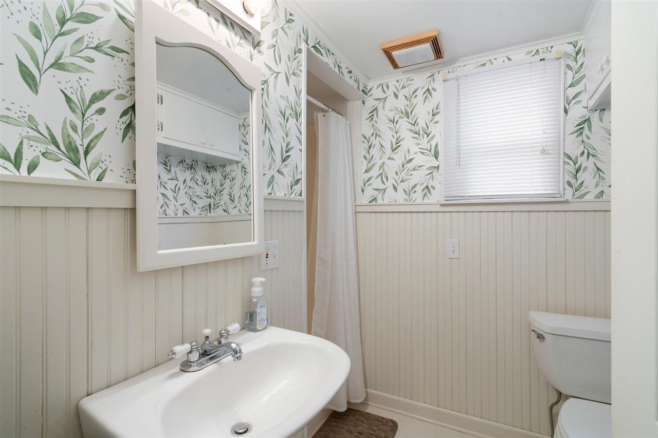535 Hoyt Street Harbor Springs MI 49770