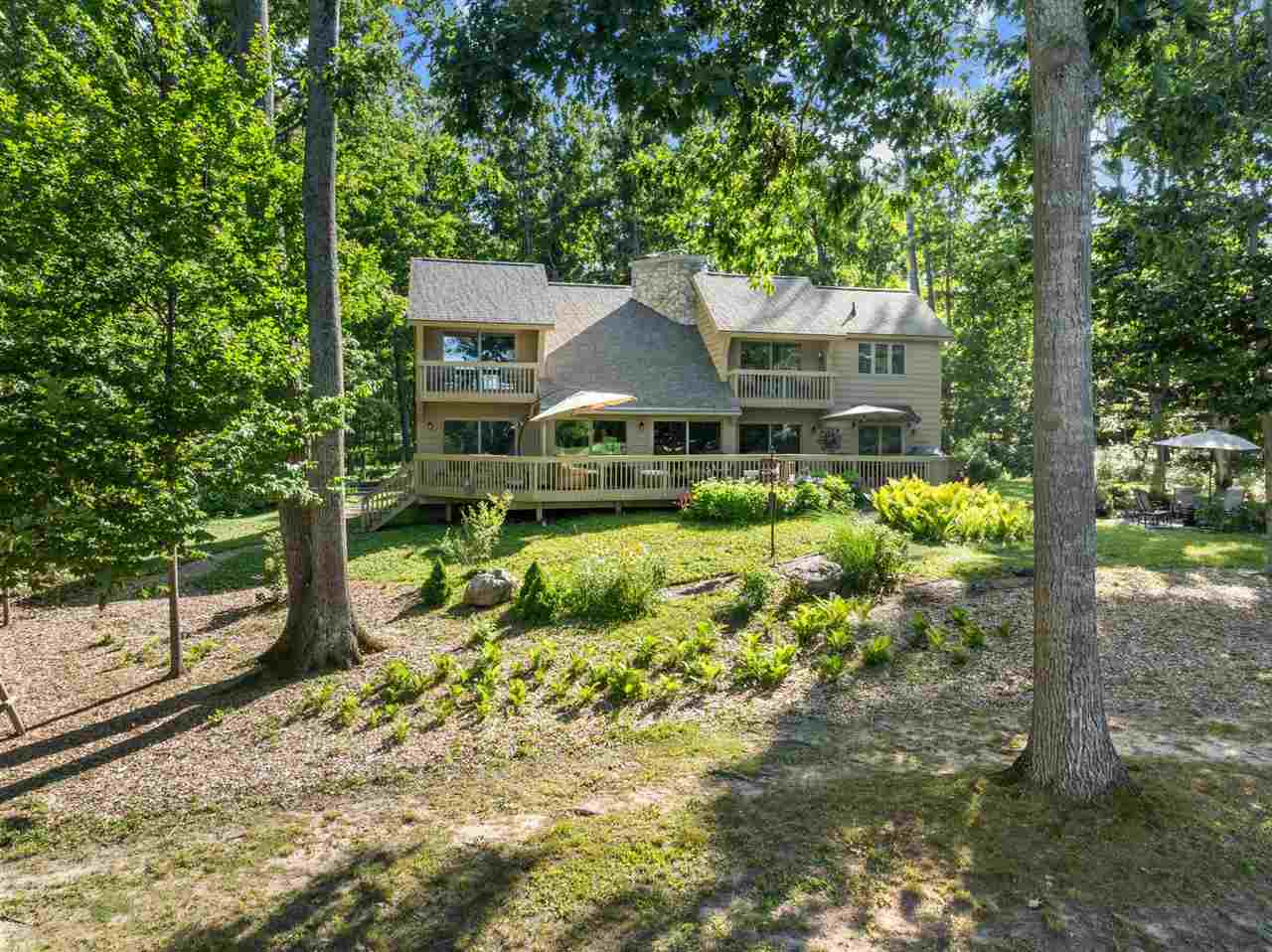 2340 Pinecrest Harbor Springs MI 49740