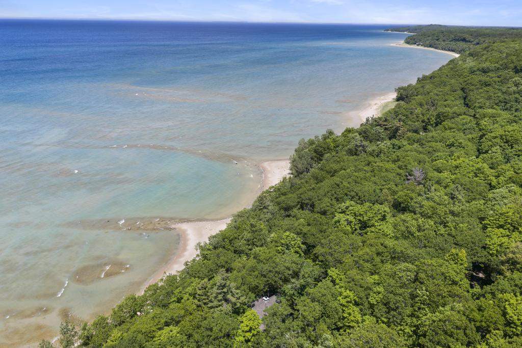 2837 Walden Road Harbor Springs MI 49740